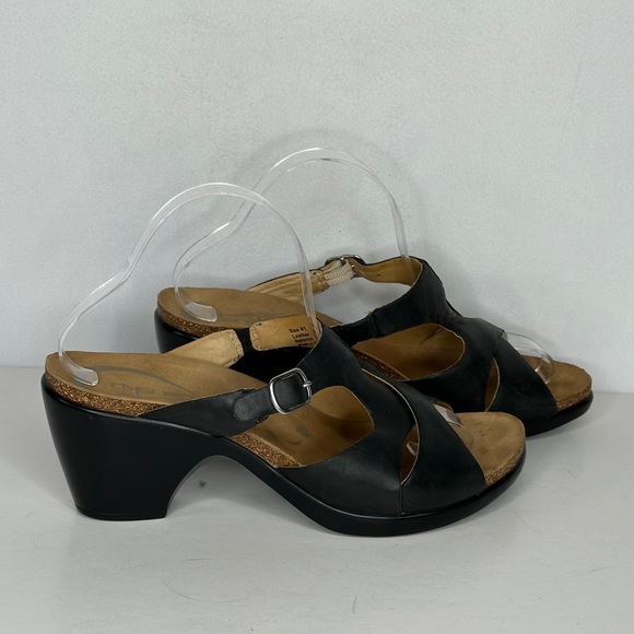 Dansko Kai Slip On Clogs Black‎ Leather Criss Cross Sandals Witchy Sz 41 - Picture 1 of 9